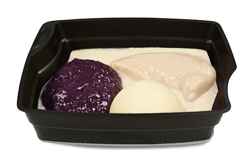 Hähnchenbrust Rotkohl Nudeln in heller Geflügelsauce