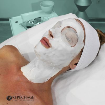 Hydra Dew Pure Moisturizing Lift Facial