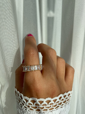 Ring extravagant