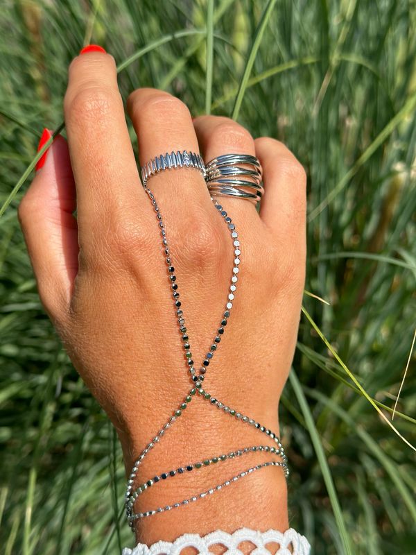 Handschmuck „Sahmeran“ silber 
