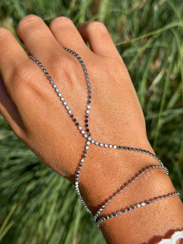 Handschmuck „Sahmeran“ silber 
