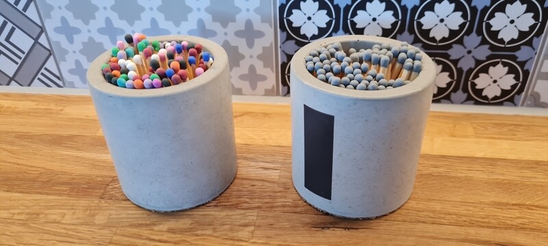 Refill of 100 extra long matches