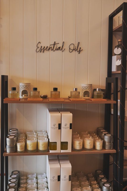 20cl (165g) Wellbeing Essential Oil Soy Wax Candle