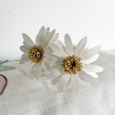Handcrafted Paper Flowers - English Daisy