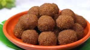 NARIKEL NARU / SWEET COCONUT BALL 300 G