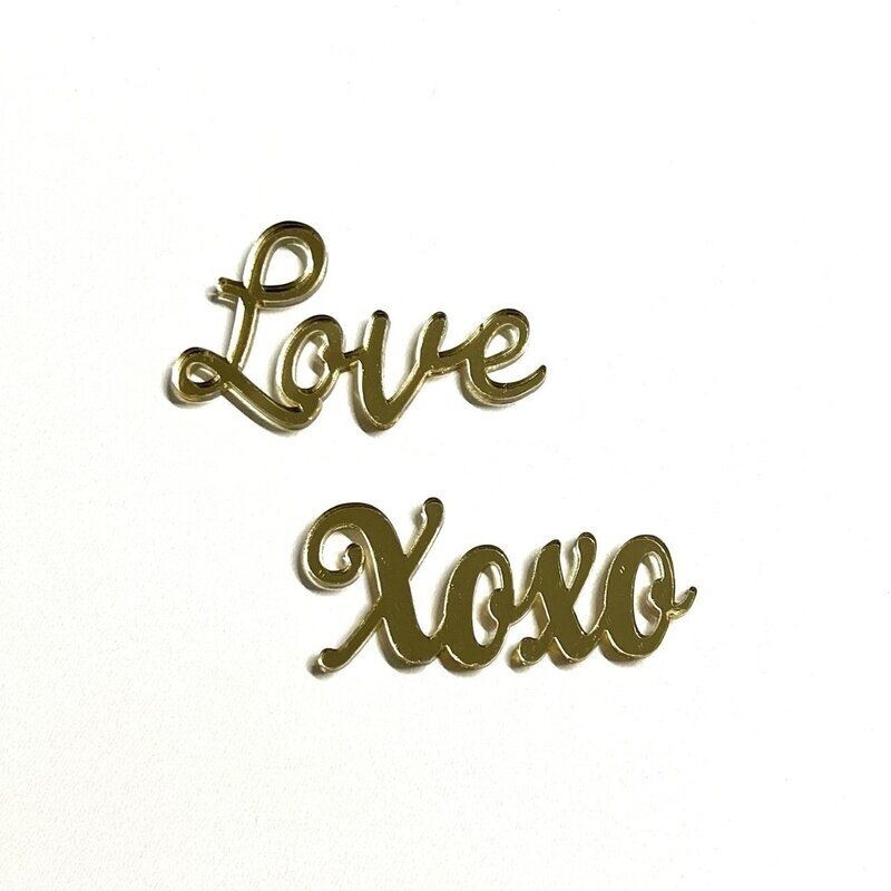 Valentijn mini taarttopper Love en Xoxo sier (2x 4 cm breed)