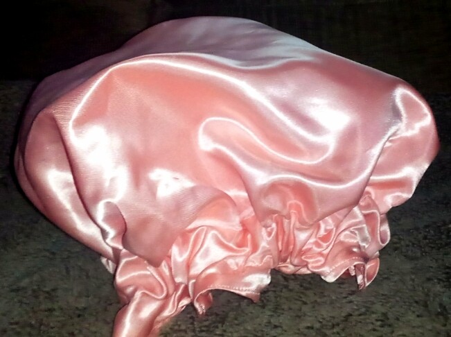 Peach Bonnet cap