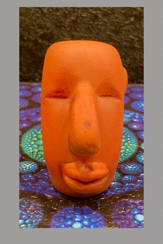 Artist stylie faces pipe