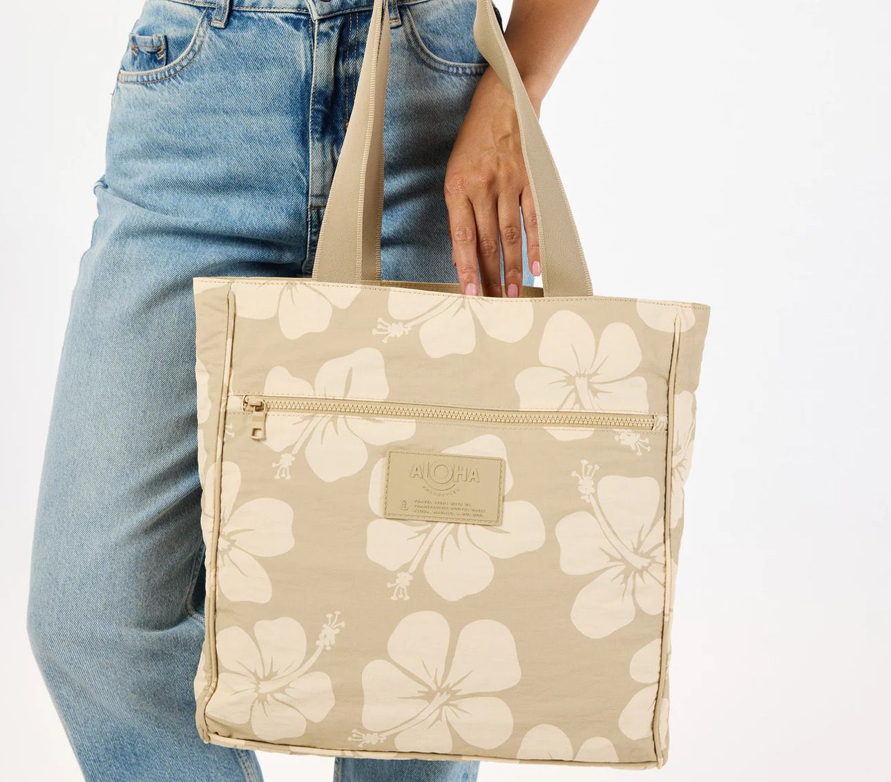 F25 Daily Tote
