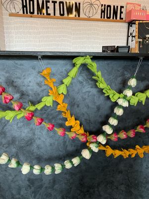 Felt Lei Garland 2