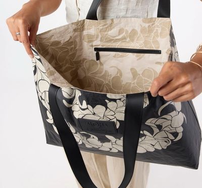 S26 Holoholo Tote
