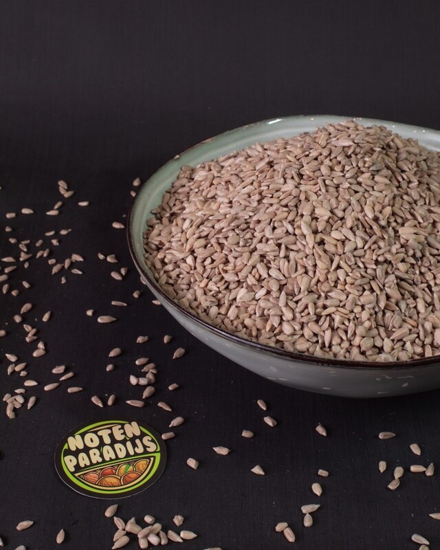 Sunflower seeds without shell
