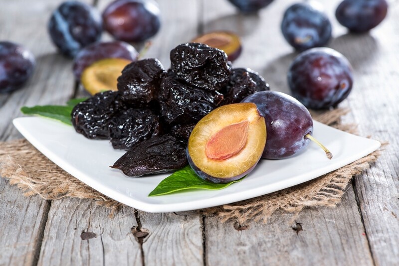 Prunes with seed