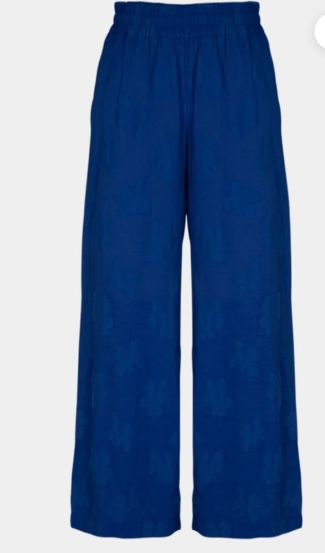 8029 Broek Four Roses