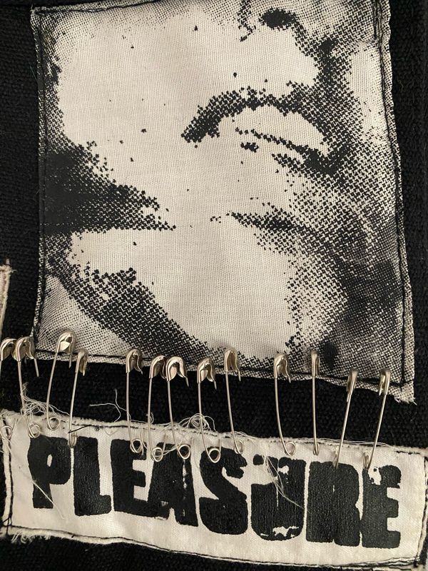 PLEASURE CLUB