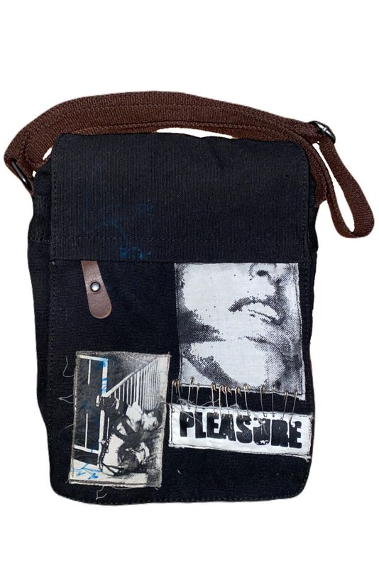 PLEASURE CLUB