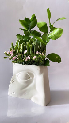 Eye vase