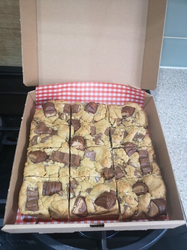 Kinder Cookie Tray Share Box