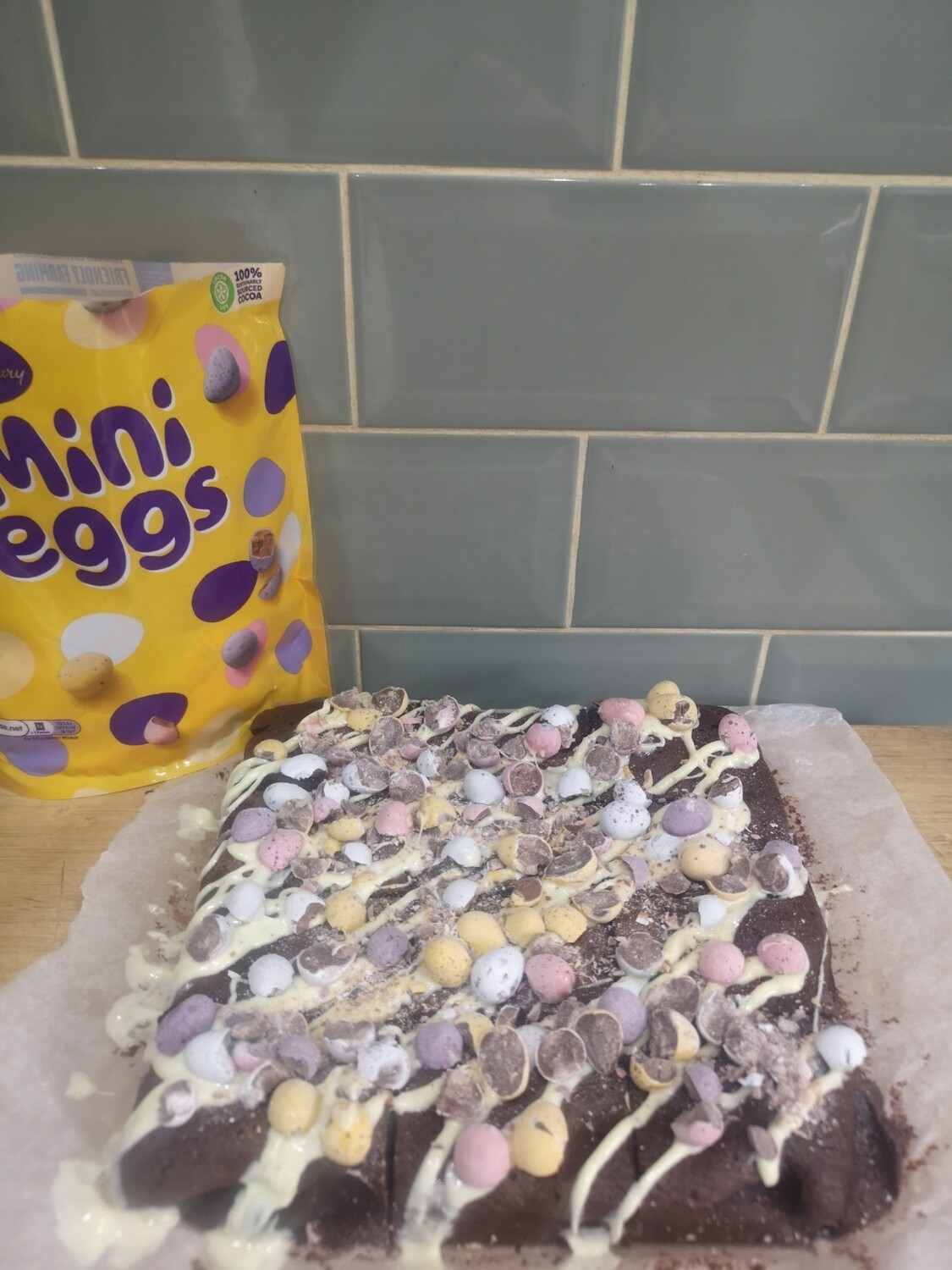 Mini egg brownie