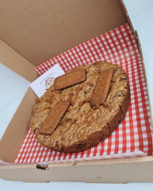 Biscoff cookie slice