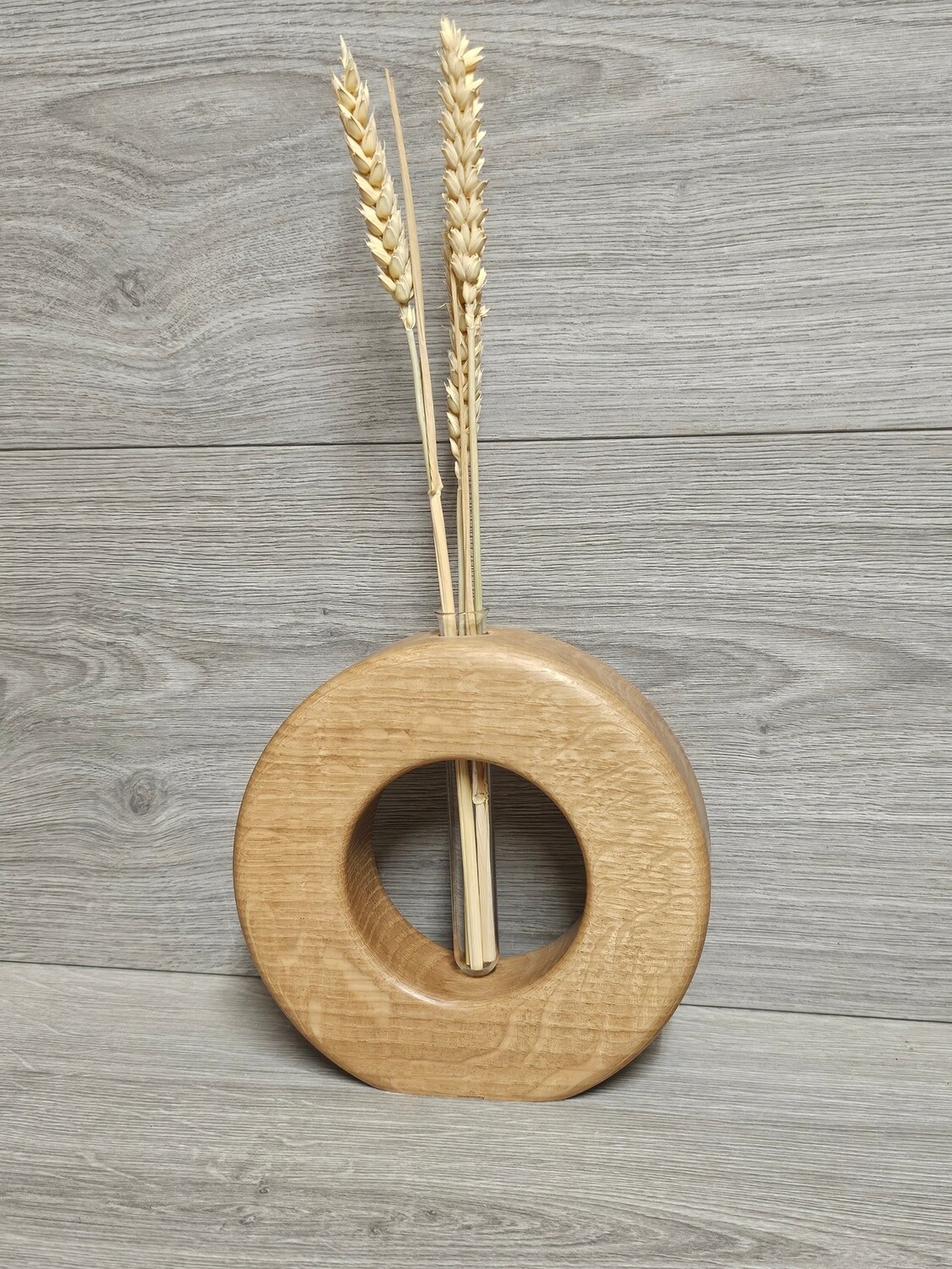 Oak Bud Vase Round