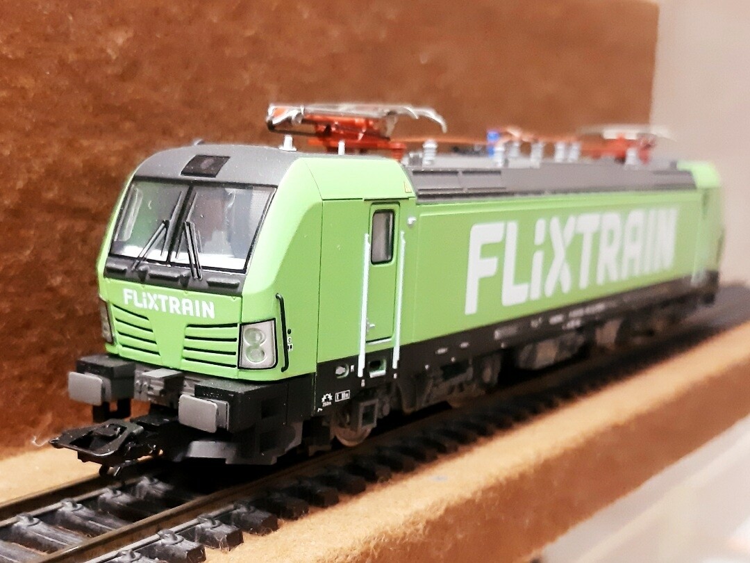 m-rklin-36186-e-lok-br193-vectron-flixtrain