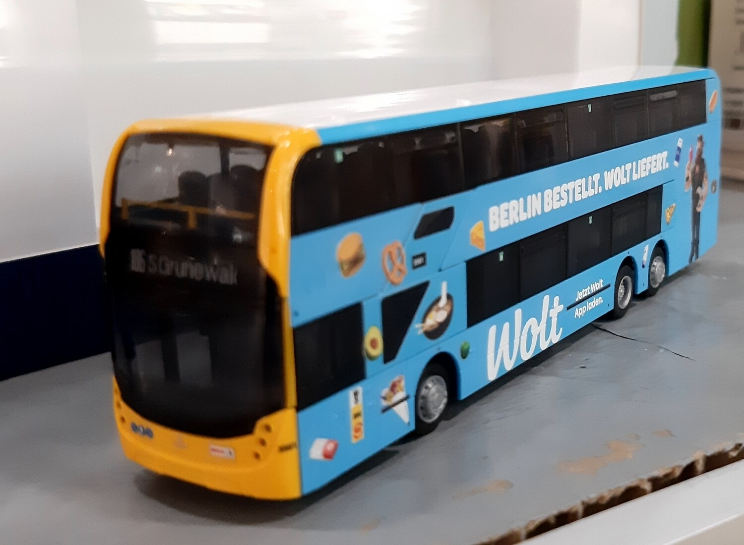 BVG Bus Dennis Alexander "WOLT" 78001, Rietze 78001