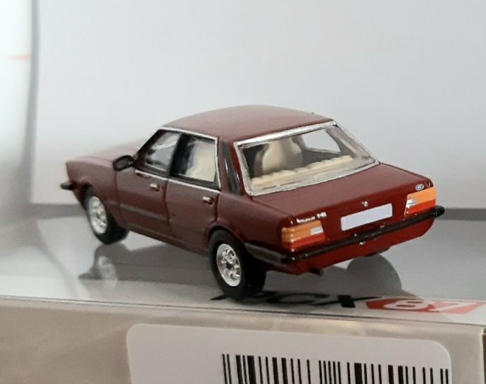 Ford Taunus, TC3, dunkelrot, PCX870696