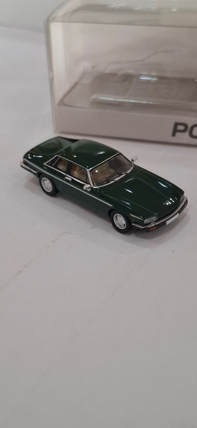 Brekina PCX, Jaguar XJ-S, dunkelgrün, H0