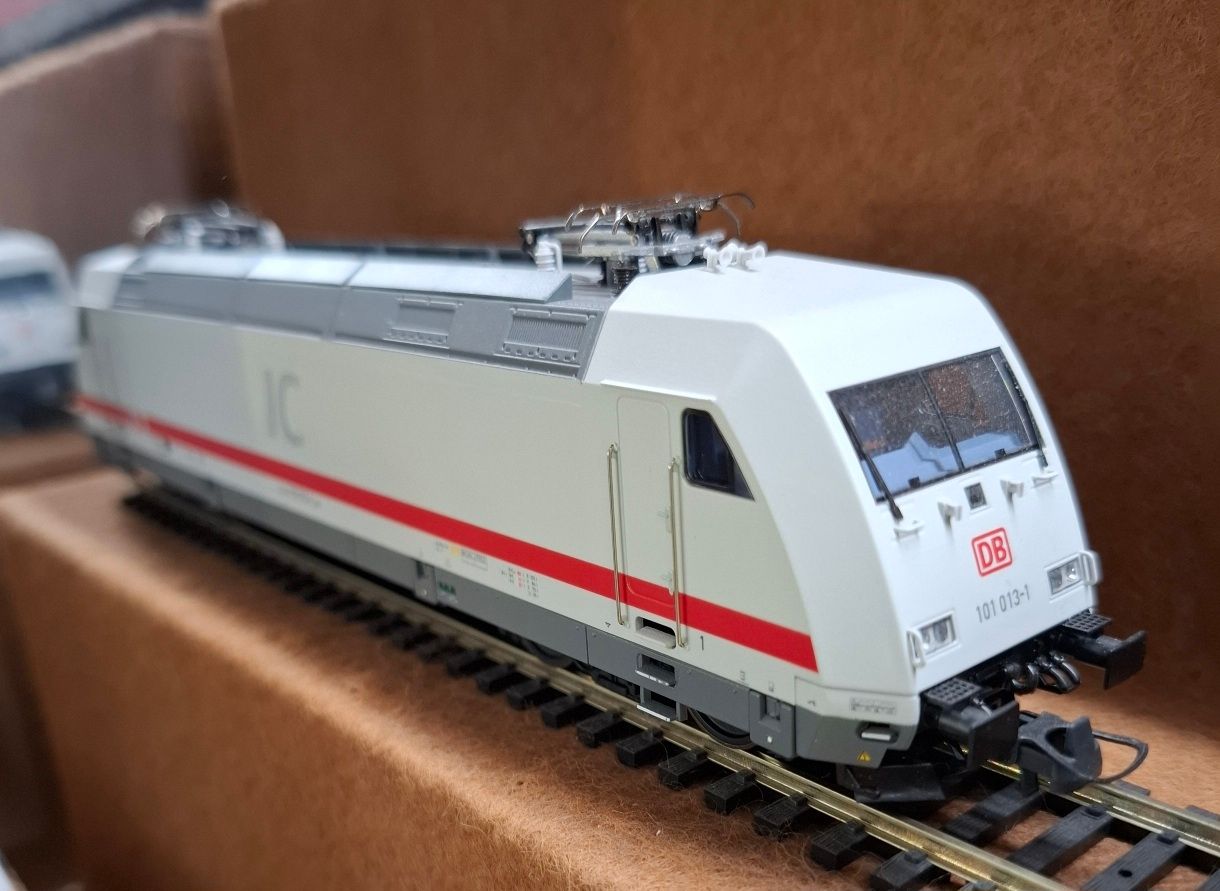 Roco 71985, E-Lok BR 101 013 DB AG,"50 Jhr IC"