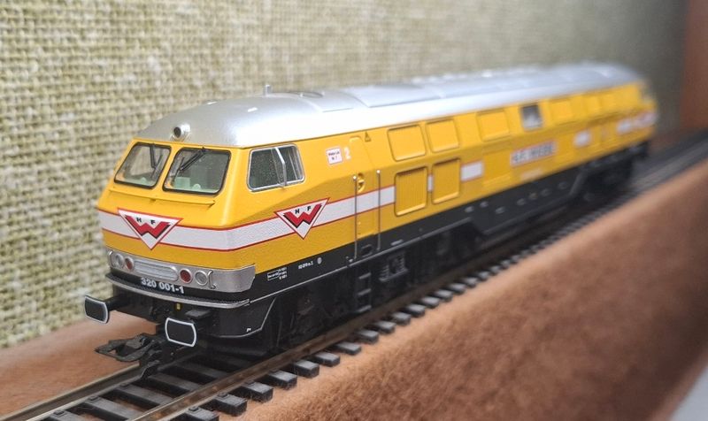 Trix 22434, Diesellok V320 der Fa.Wiebe Trix 22434, Diesellok V320 der Fa.Wiebe