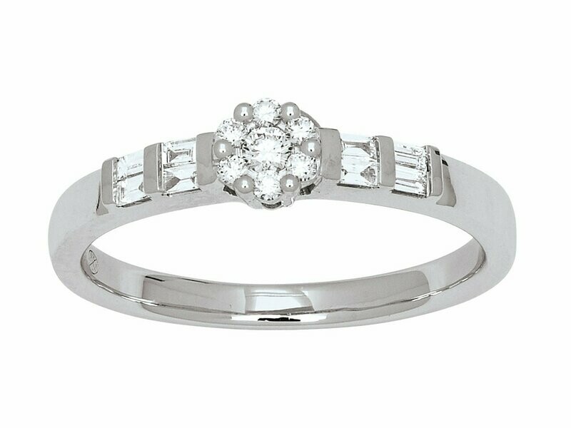 Bague Solitaire accompagné serti illusion diamants,  Or gris