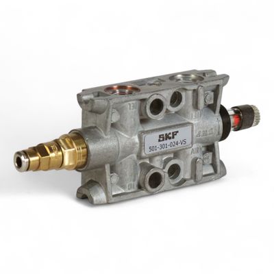 SKF Dosierpumpe 501-301-024 – Homag Zentralschmiereinheit SKF Dosierpumpe 501-301-024 – Homag Zentralschmiereinheit
