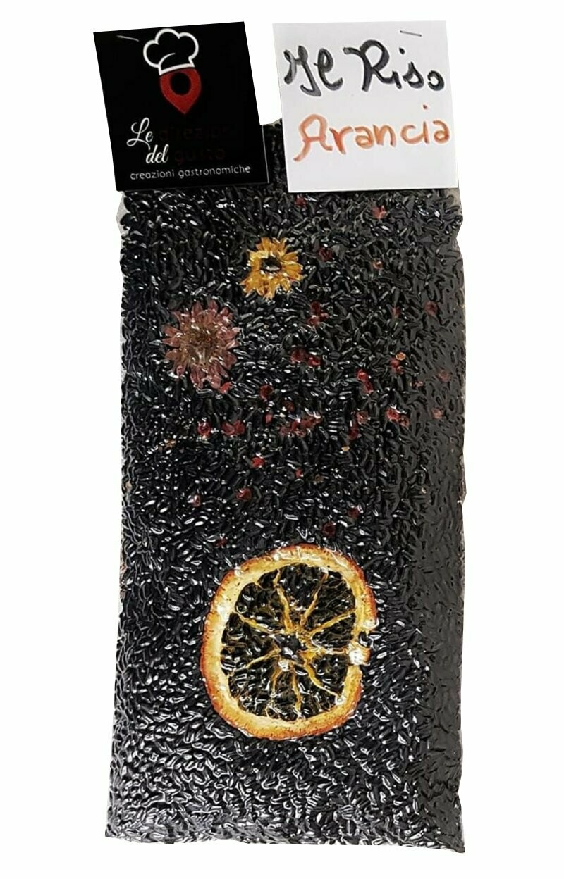 Risotto Gourmet - Riso venere con fiori eduli, polvere di arancia e cannella