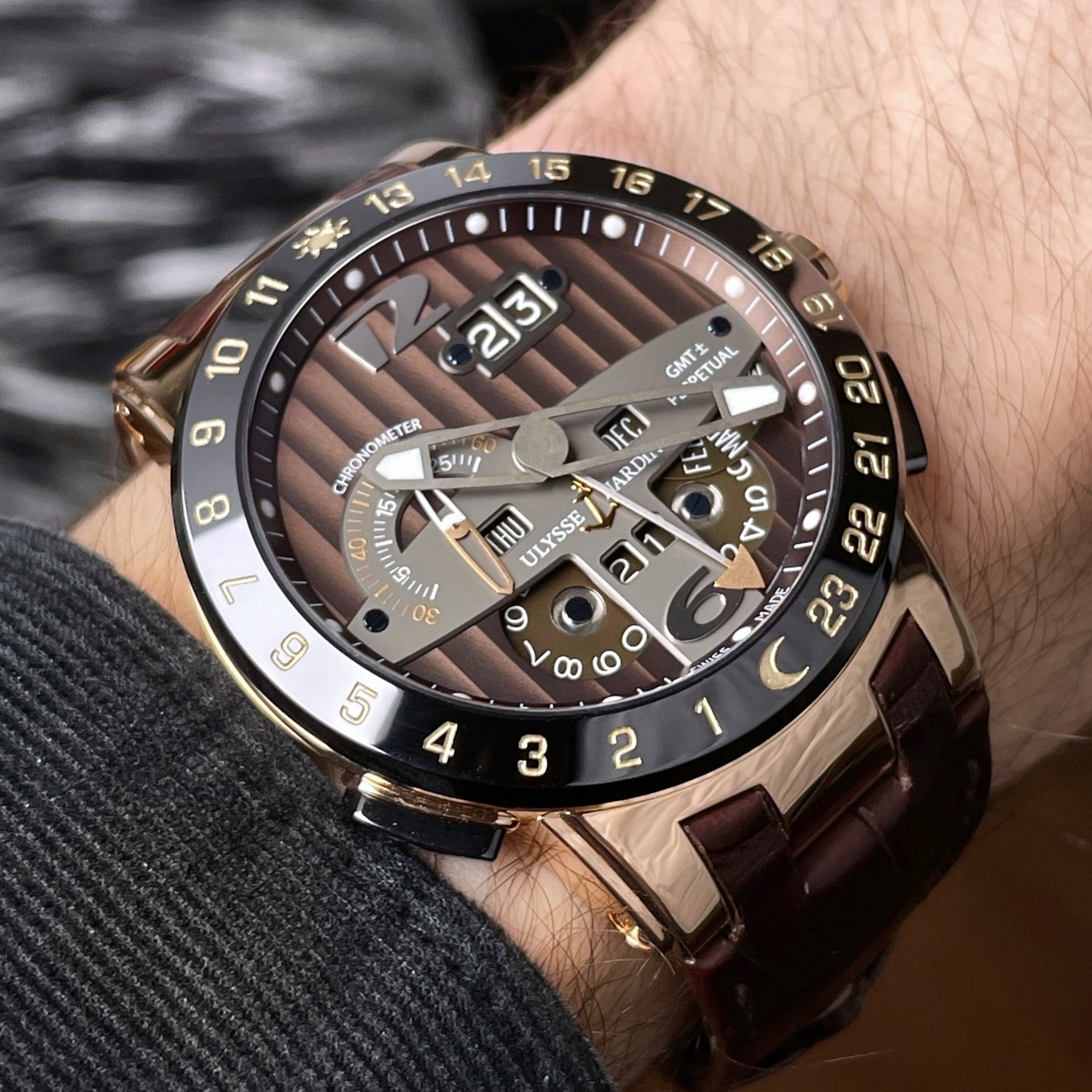 Ulysse Nardin El Toro Perpetual Calendar GMT Rose Gold Men's Watch