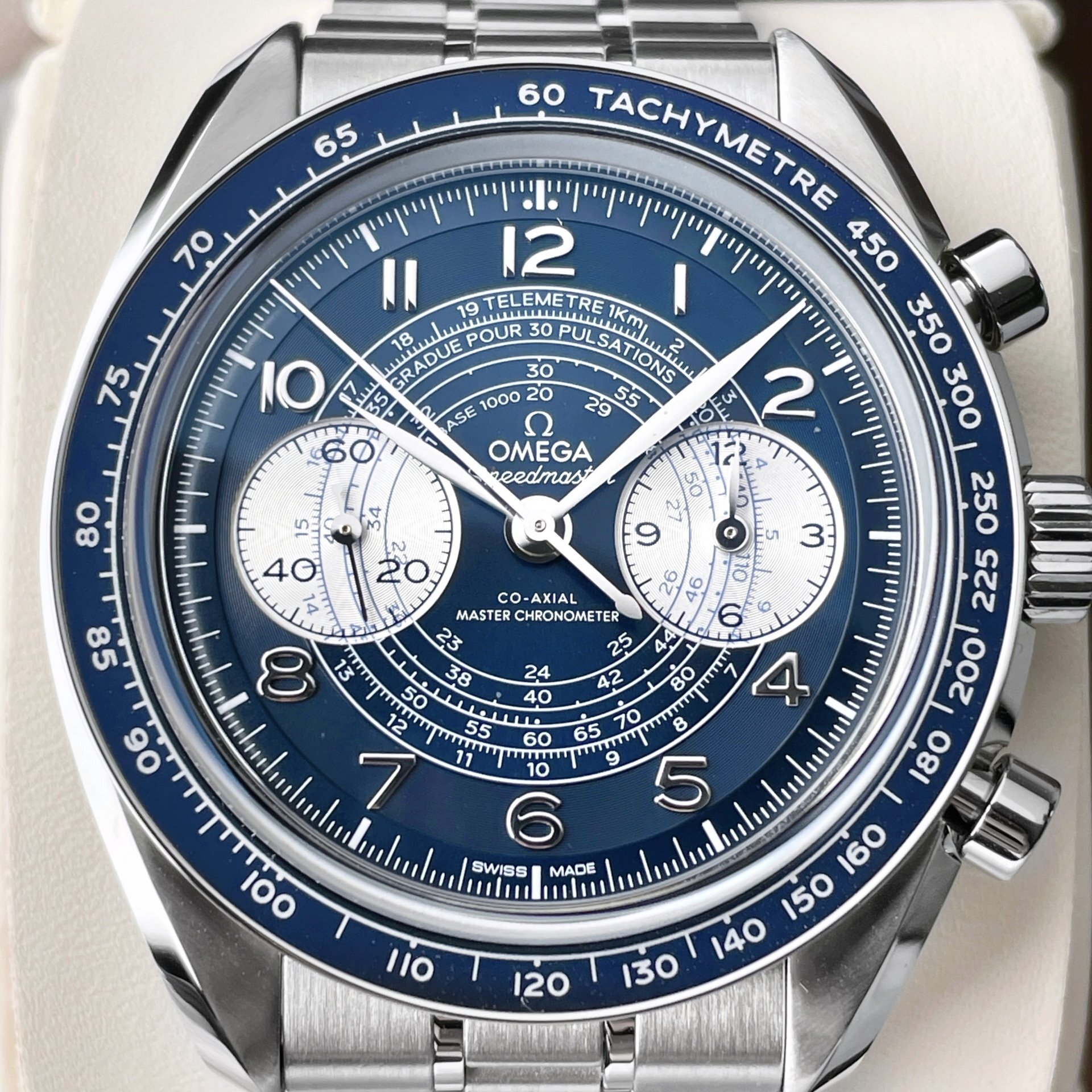 Omega Speedmaster Chronoscope 9908 Master Chronometer Men's Chronograph Watch 43