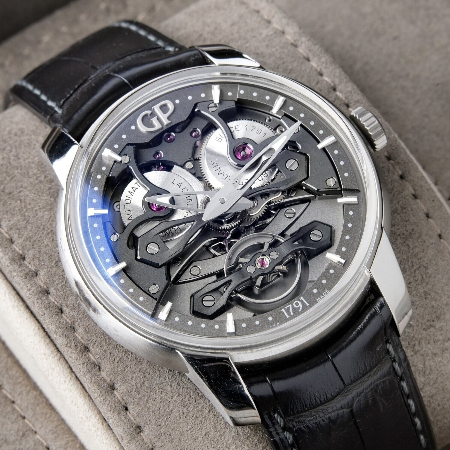 Girard Perregaux Neo Bridges Auto Titanium 45mm
