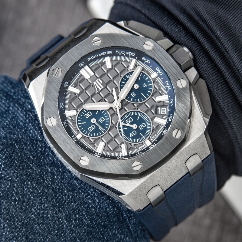 Audemars Piguet Royal Oak Offshore Selfwinding Chronograph 43mm 26420IO Grey Blue Dial