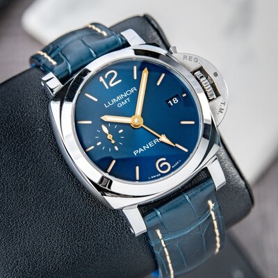 生活雑貨 luminor gmt fizenze 1860 Panerai Luminor Marina Firenze 1860 for $6,578 for sale from a