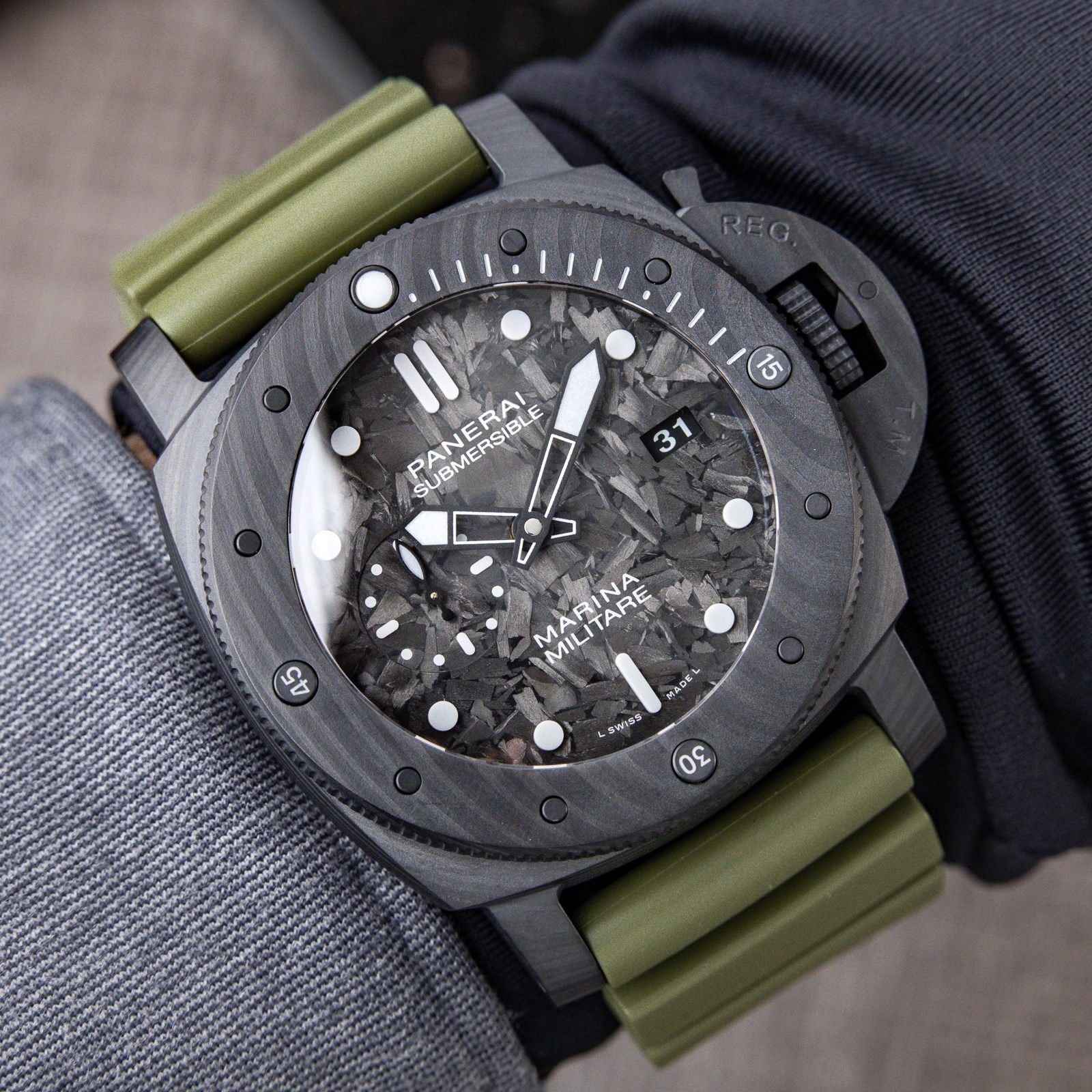 Panerai Luminor Submersible Marina Militare PAM979 Carbotech 47mm