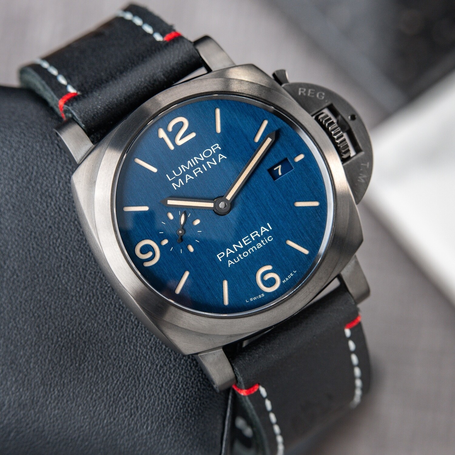 PANERAI OFFICINE 青 ラバーベルト OFFICINE PANERAI 【新品未使用】PANERAI パネライ 純正ラバー