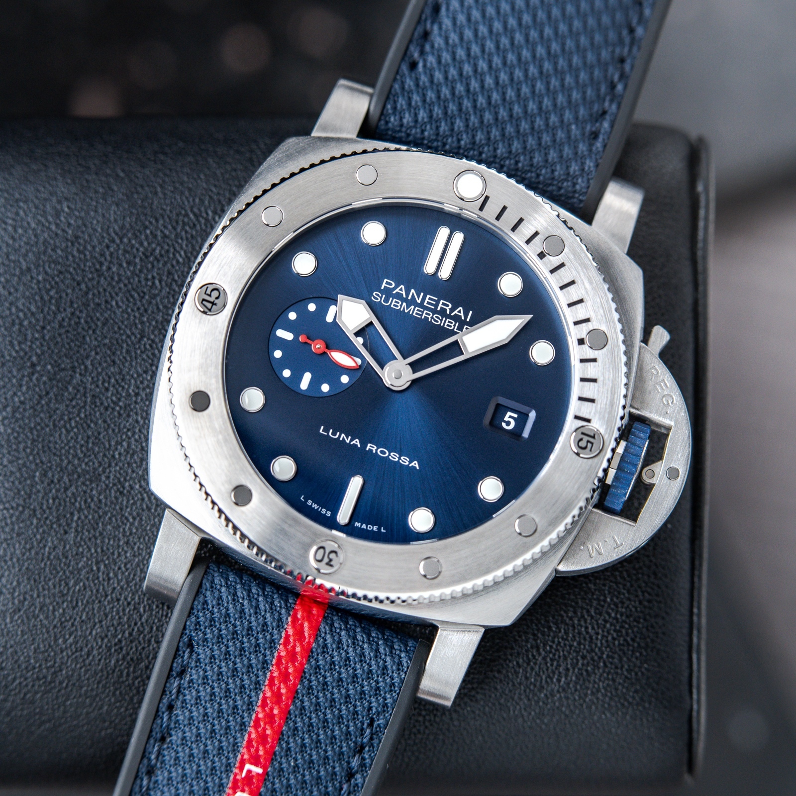Panerai Submersible Quarantaquattro Luna Rossa UNWORN Limited Blue