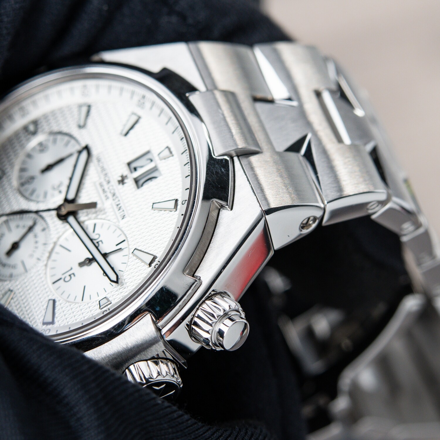 Vacheron Constantin Overseas Chronograph Silver Dial Steel Vacheron Constantin Overseas Chronograph Silver Dial Steel