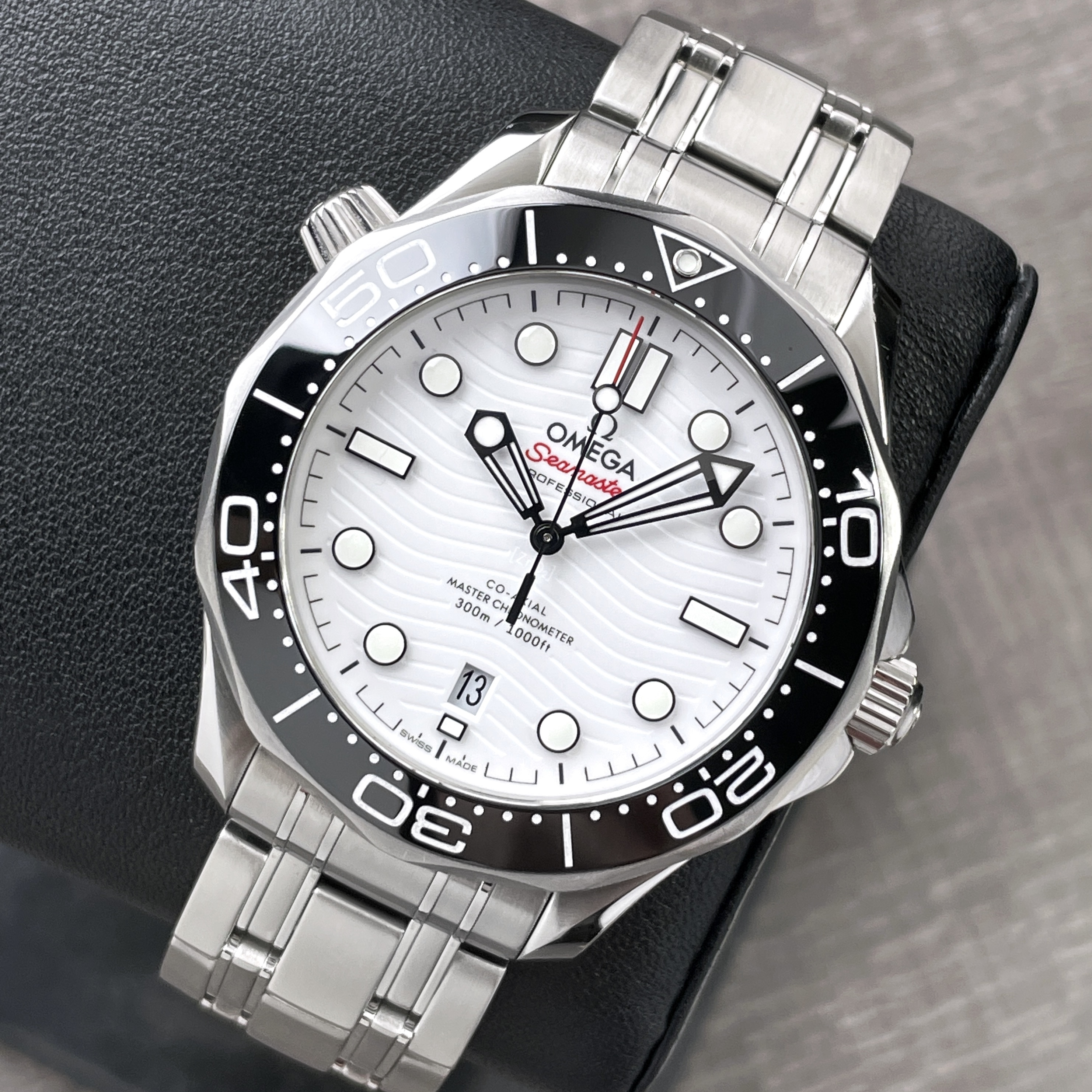 Omega Seamaster Diver 300 M Professional SMP 300 White Ceramic Dial Bracelet