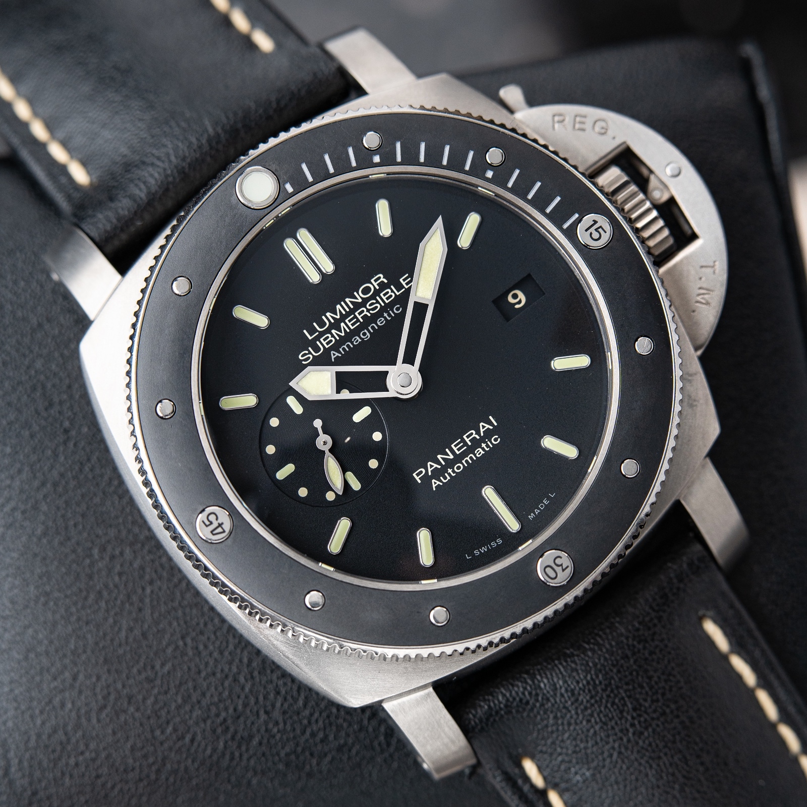 Panerai Luminor Submersible 1950 3 Days Automatic Amagnetic Ceramic Titanium Pam389
