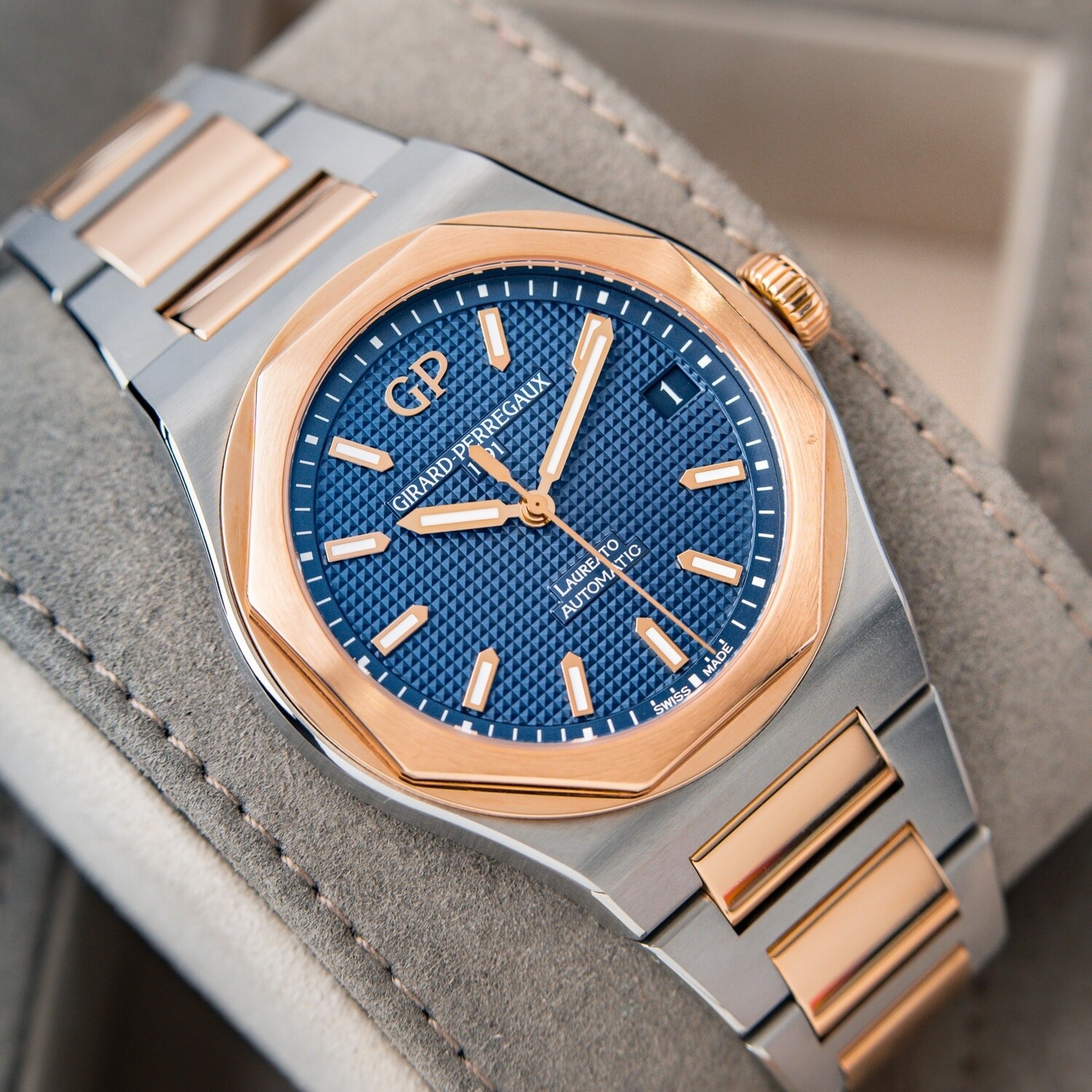 Girard Perregaux Laureato Automatic Two Tone Rose Titanium Blue 81010