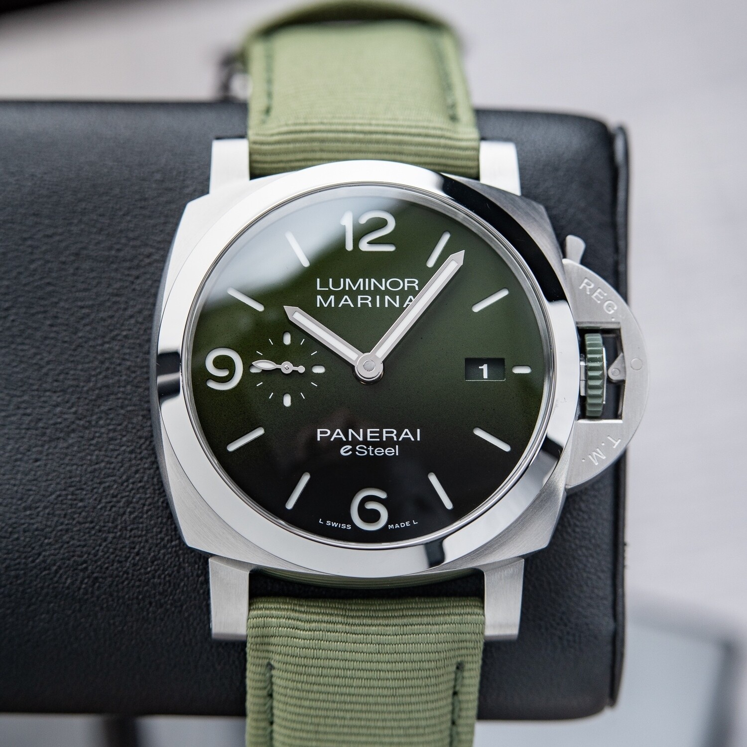 Panerai Luminor Marina Esteel Verde Smeraldo Automatic Green