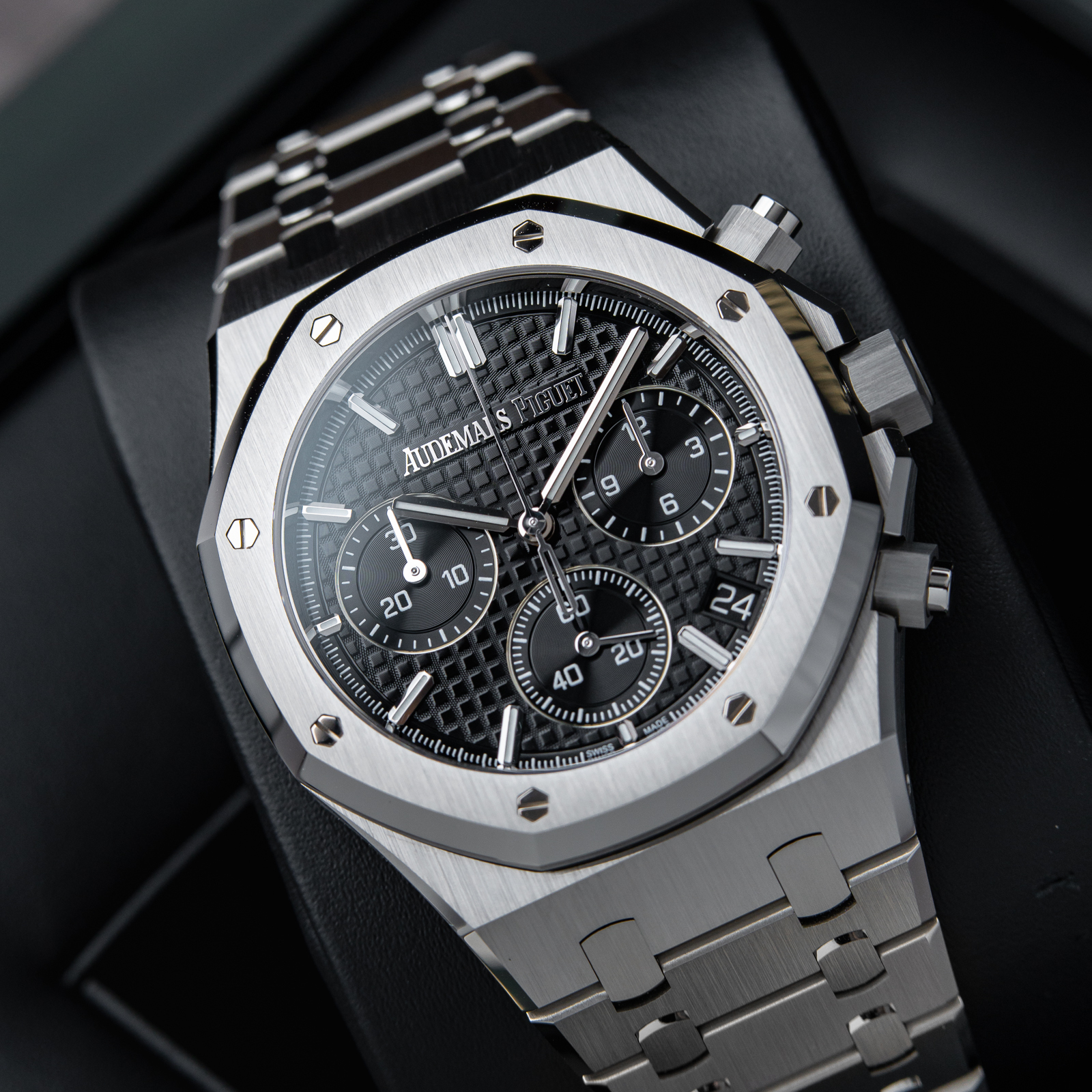 Audemars Piguet Royal Oak Chronograph 26240ST Black Dial 41mm Steel Watch