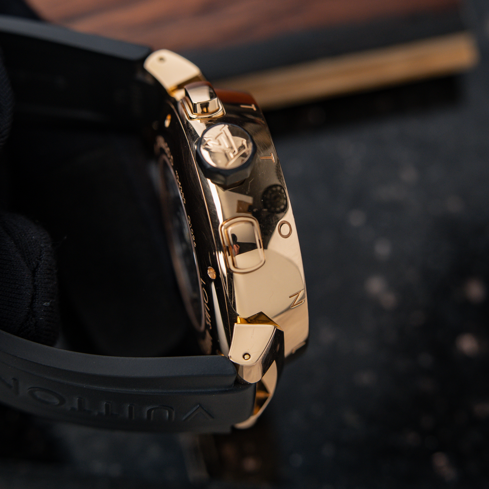 Louis Vuitton 18 Karat Rose Gold Tambour Diver Watch Ref. Q103E at
