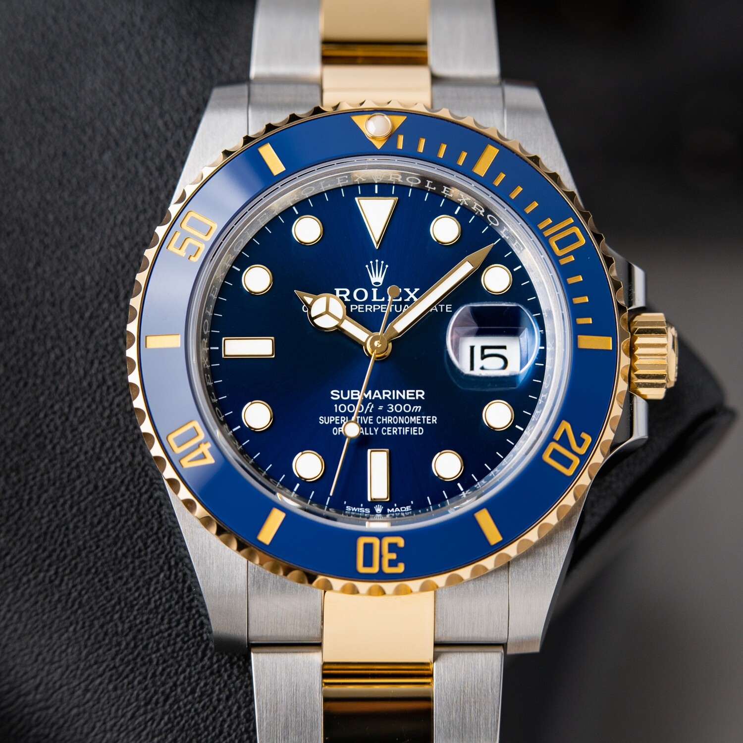 Solrig Akademi reagere Rolex Submariner Date Bluesy Two Tone Gold Steel Dive 2023 Oyster